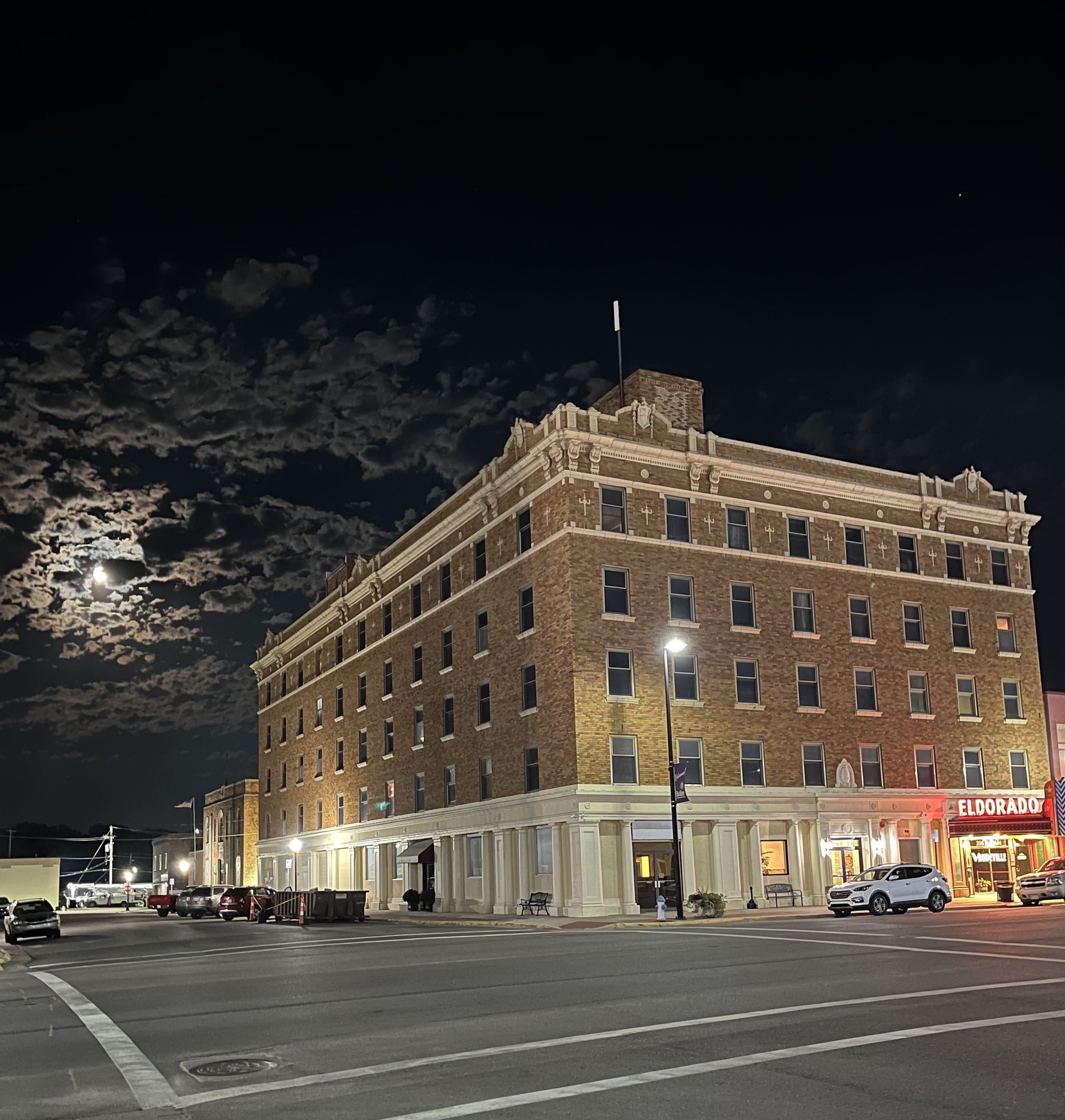 200 South Main Street - 204